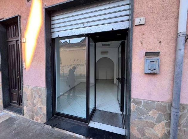negozio in affitto a Piossasco