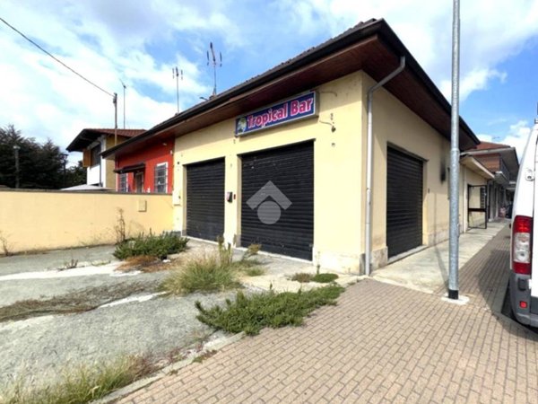negozio in affitto a Piossasco