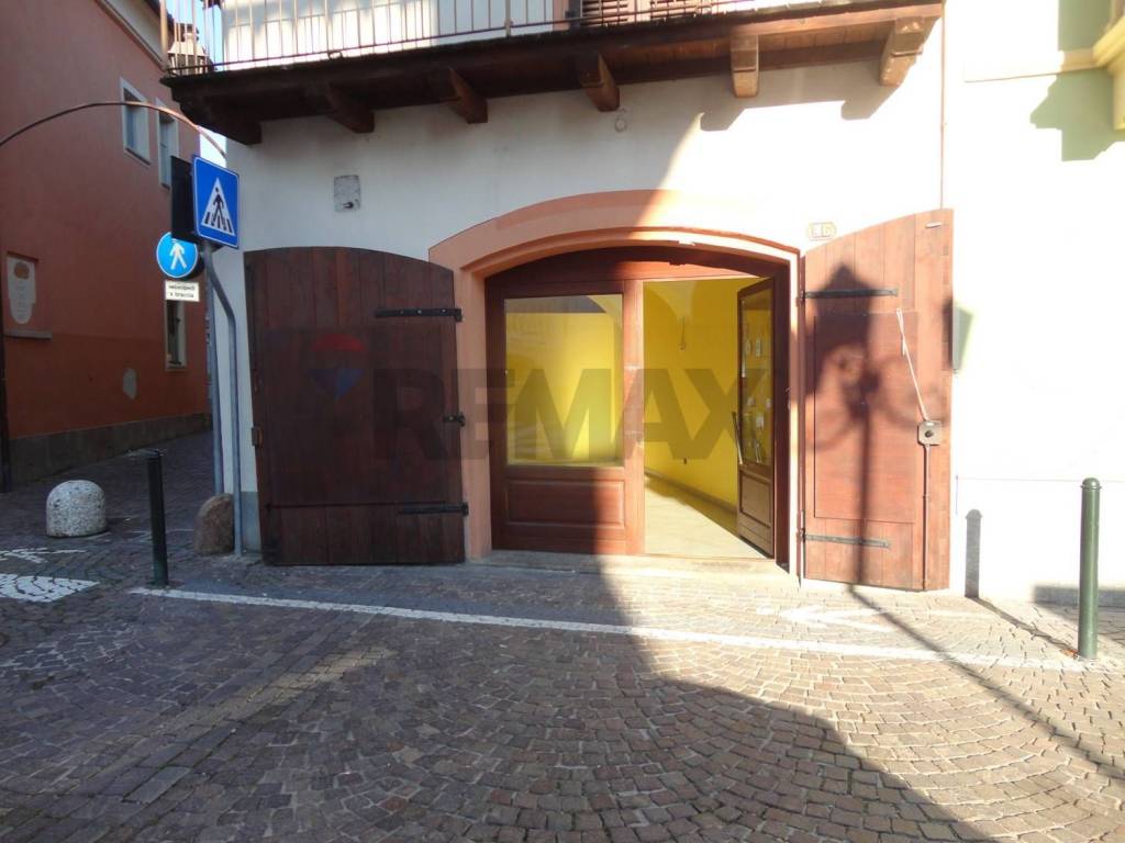 negozio in affitto a Piossasco