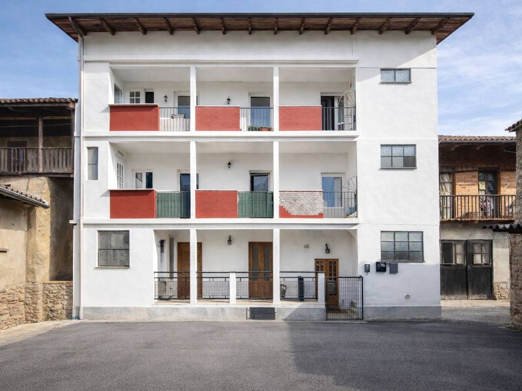 appartamento in affitto a Piossasco in zona Merlino.