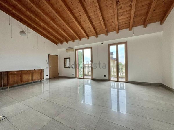 appartamento in affitto a Vailate