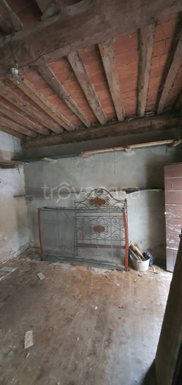 locale di sgombero in affitto a Vescovato