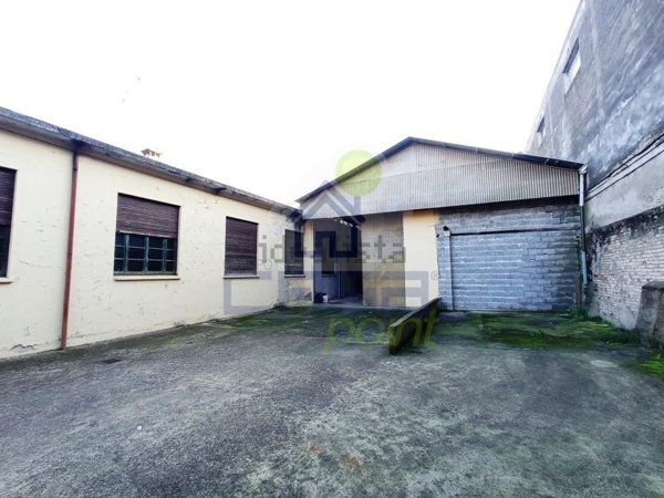capannone in affitto a Piadena Drizzona