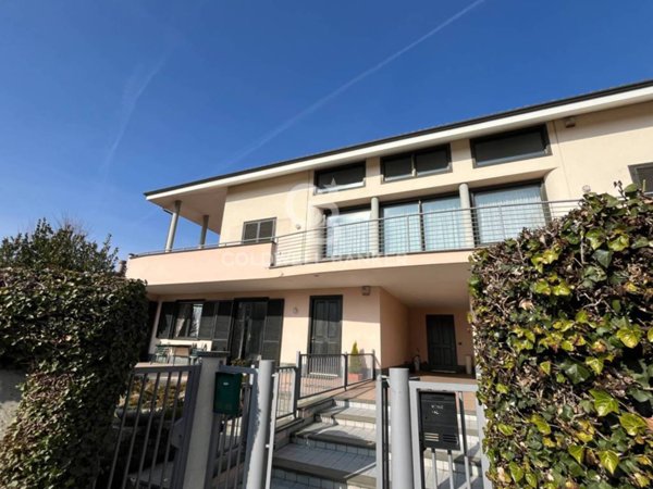 appartamento in affitto a Piscina