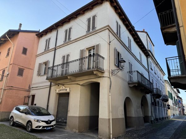 negozio in affitto a Poirino
