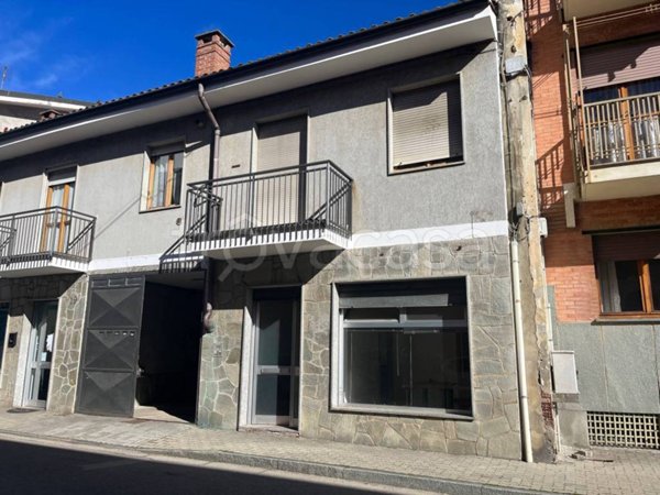 negozio in affitto a Poirino in zona Tetti Brossa