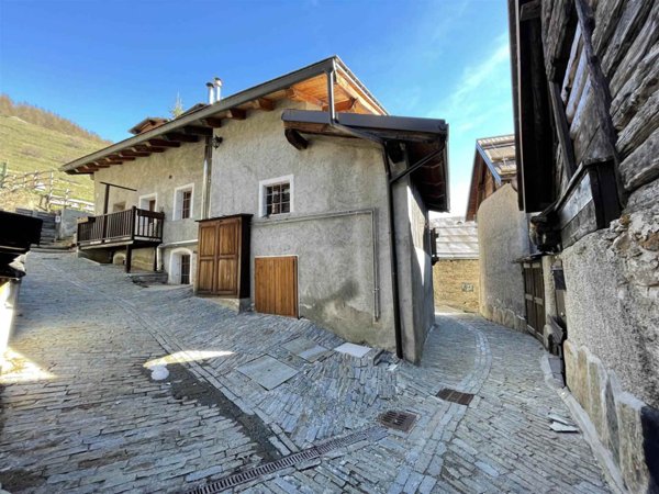 appartamento in affitto a Pragelato in zona Allevè