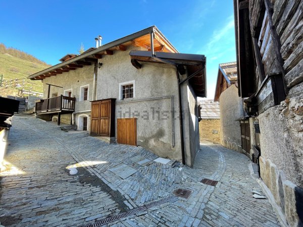 appartamento in affitto a Pragelato in zona Allevè