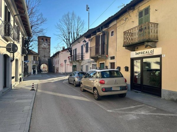 locale commerciale in affitto a Rivalta di Torino