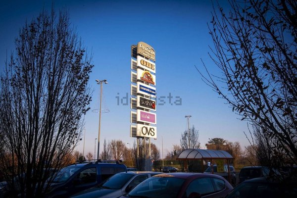 negozio in affitto a Rivalta di Torino