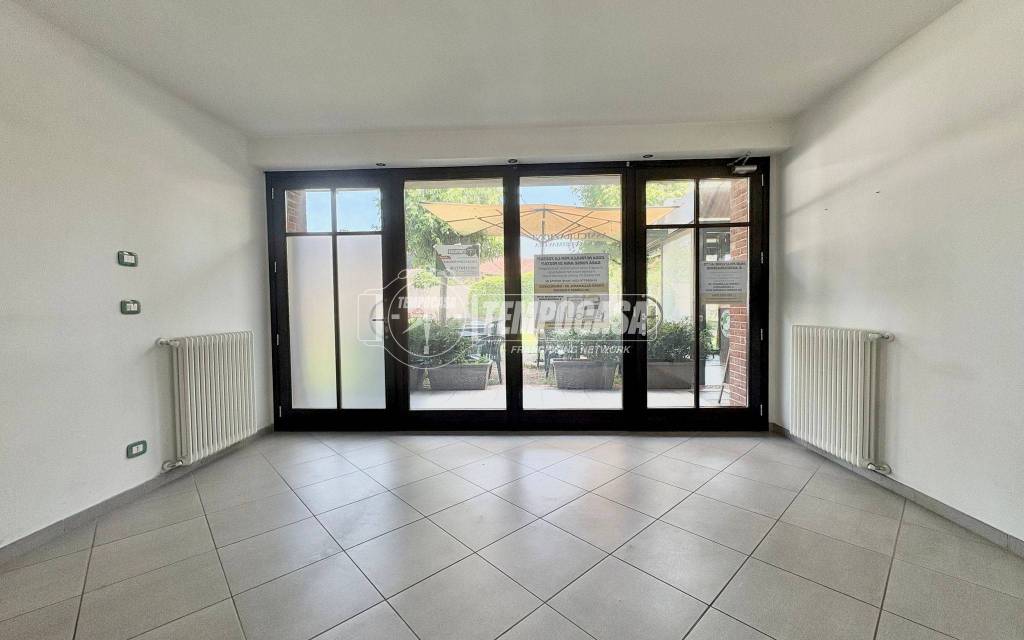 negozio in affitto a Rivalta di Torino