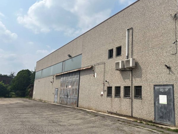 locale commerciale in affitto a Rivalta di Torino