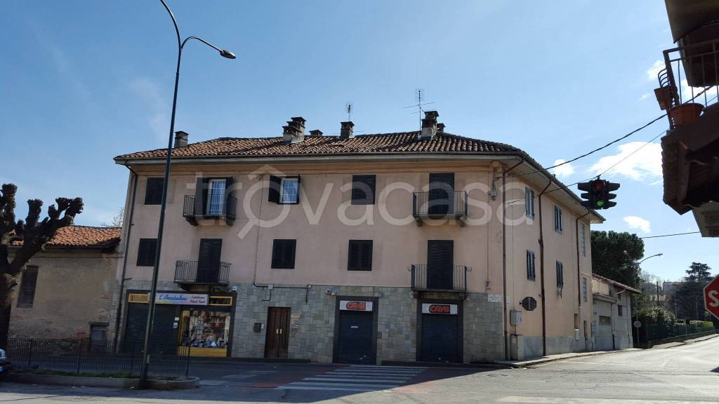 negozio in affitto a Rivara