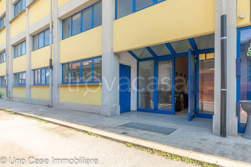 negozio in affitto a Rivarolo Canavese