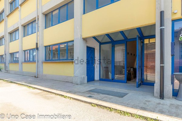 locale commerciale in affitto a Rivarolo Canavese in zona Vesignano