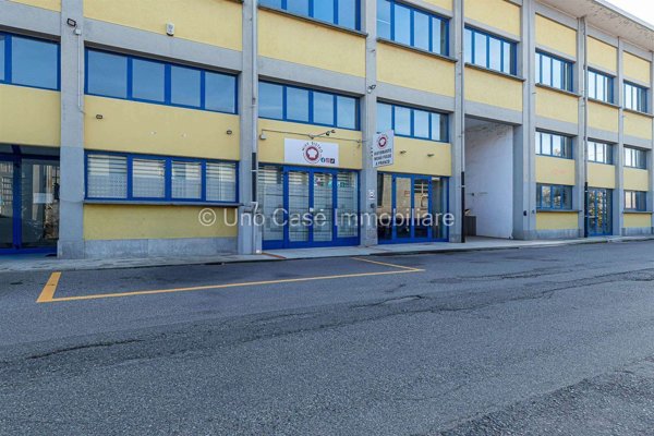 locale commerciale in affitto a Rivarolo Canavese