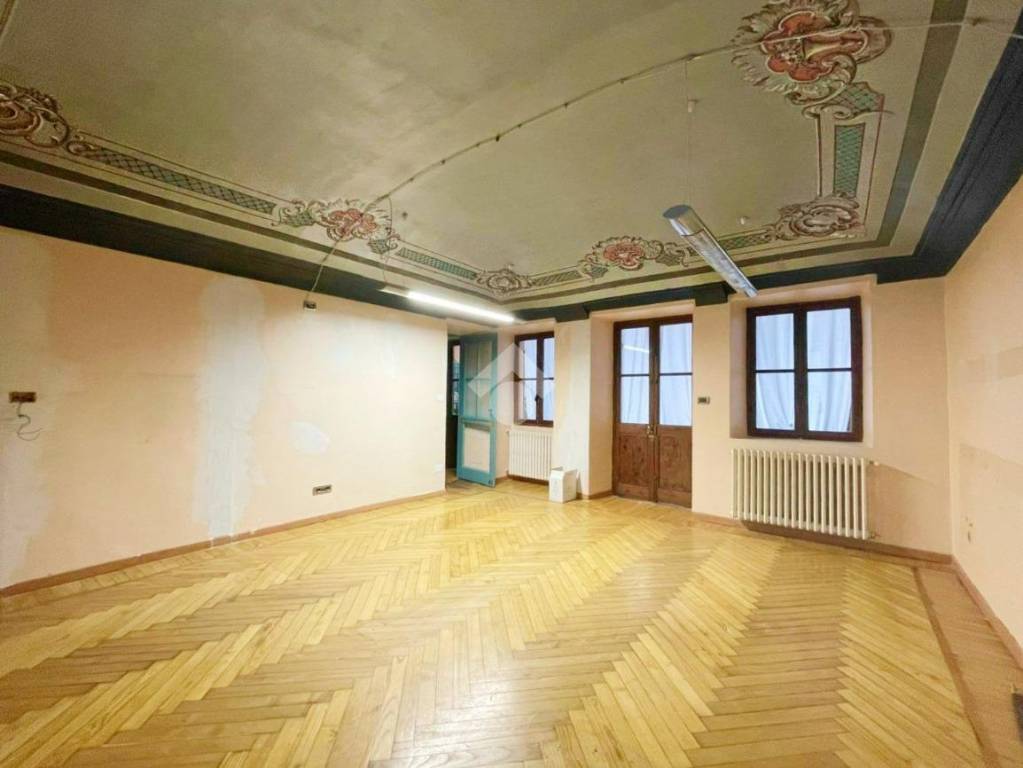 negozio in affitto a Rivarolo Canavese