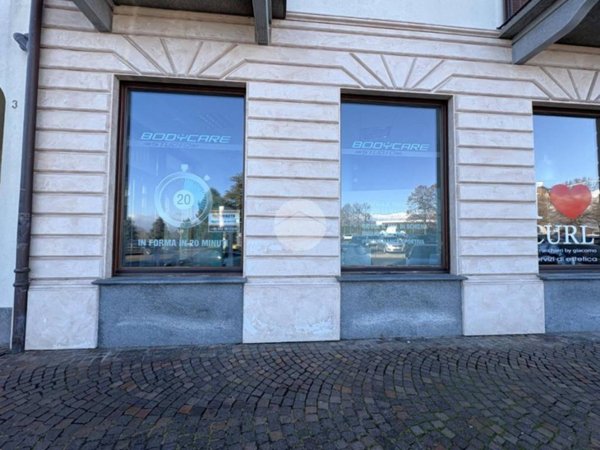 negozio in affitto a Rivarolo Canavese