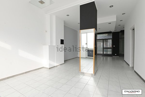 locale commerciale in affitto a Rivarolo Canavese