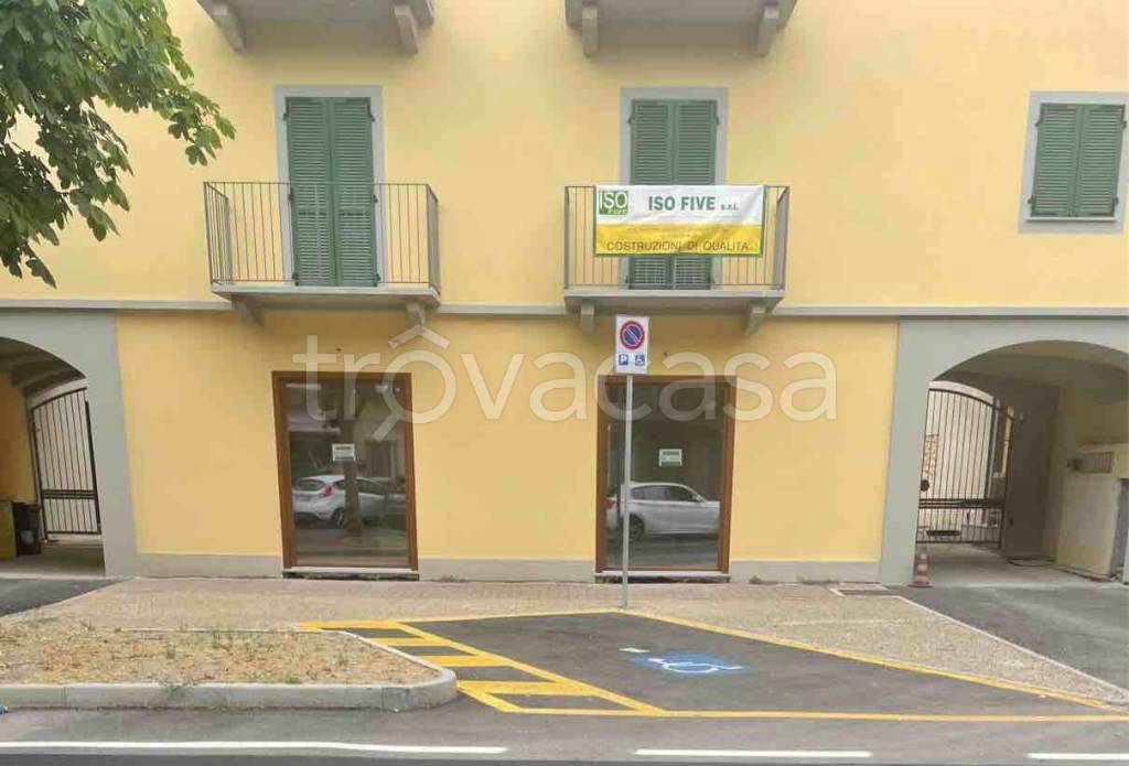 negozio in affitto a Rivarolo Canavese