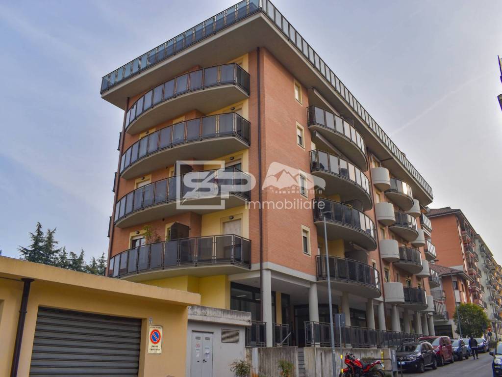 negozio in affitto a Rivoli