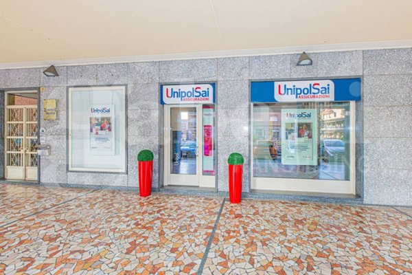 negozio in affitto a Rivoli