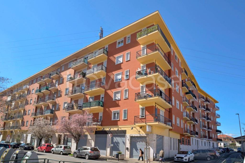 appartamento in affitto a Rivoli in zona Cascine Vica
