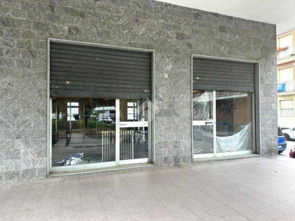 negozio in affitto a Rivoli