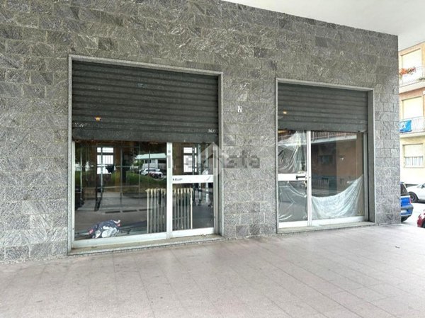 negozio in affitto a Rivoli