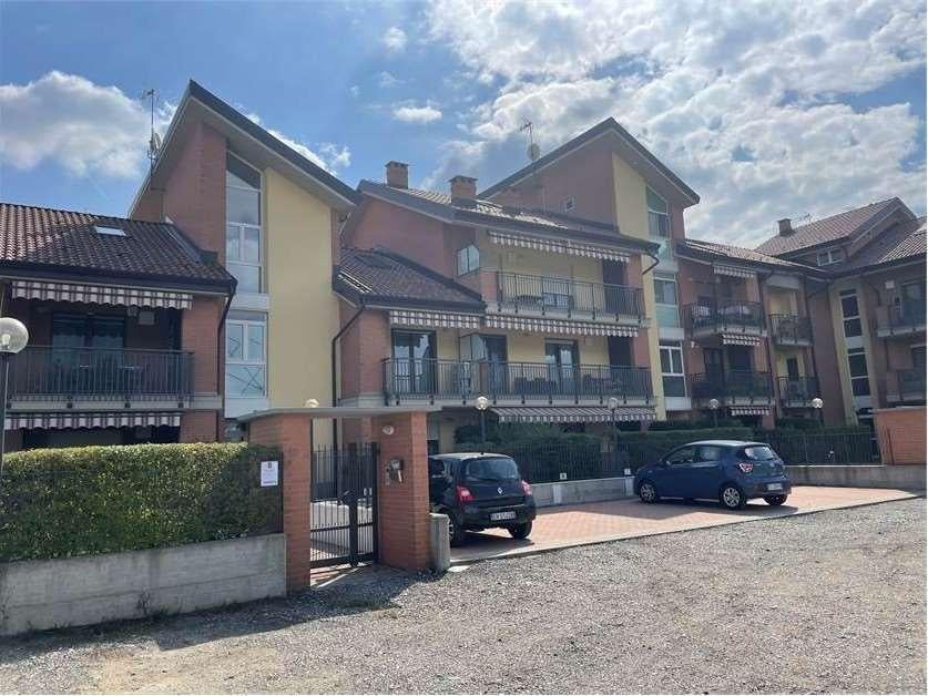 appartamento in affitto a Rivoli in zona Bruere