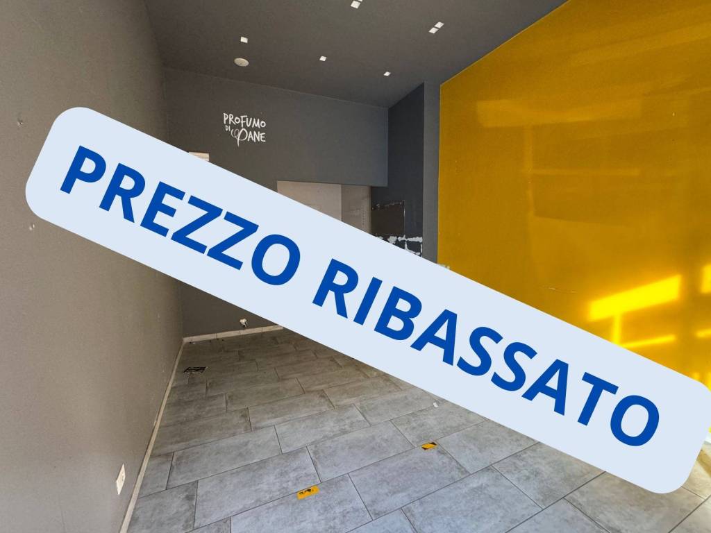 negozio in affitto a Rivoli