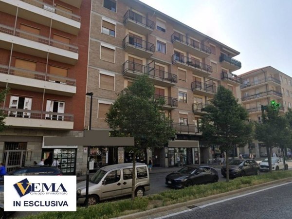 negozio in affitto a Rivoli
