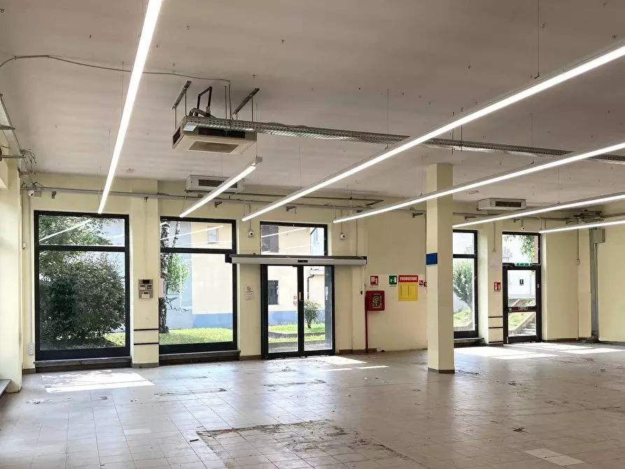 locale commerciale in affitto a Rivoli in zona Bruere