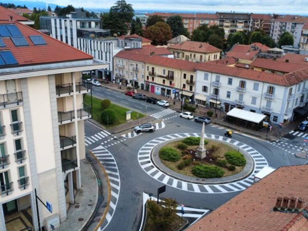negozio in affitto a Rivoli