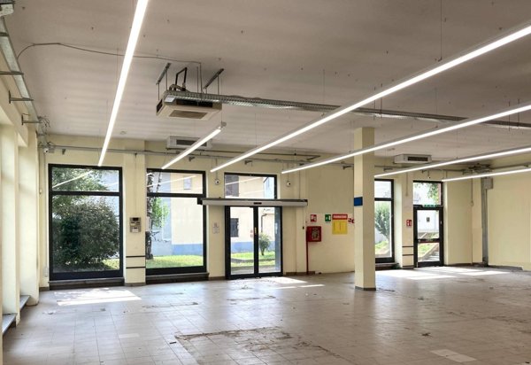 locale commerciale in affitto a Rivoli in zona Bruere