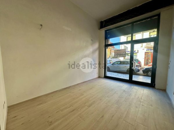 negozio in affitto a Rivoli