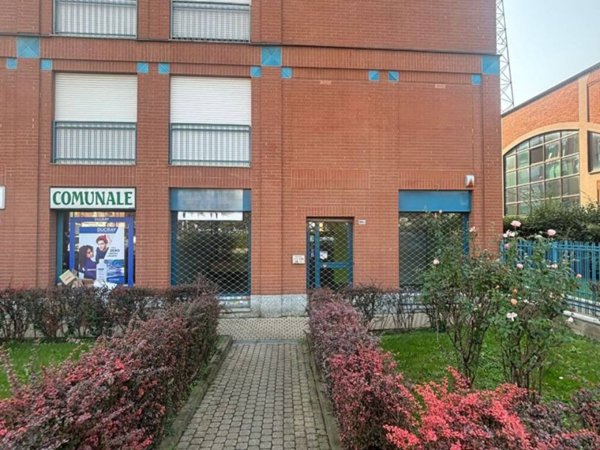 negozio in affitto a Rivoli