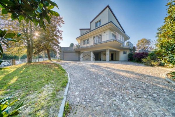 casa indipendente in affitto a Rivoli