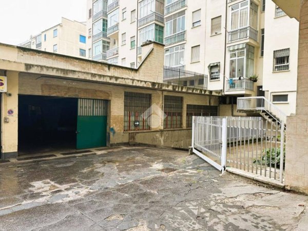 locale di sgombero in affitto a Rivoli in zona Cascine Vica