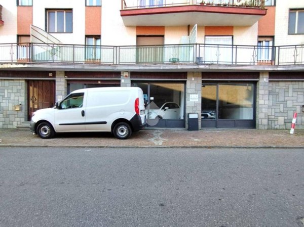 negozio in affitto a Rivoli