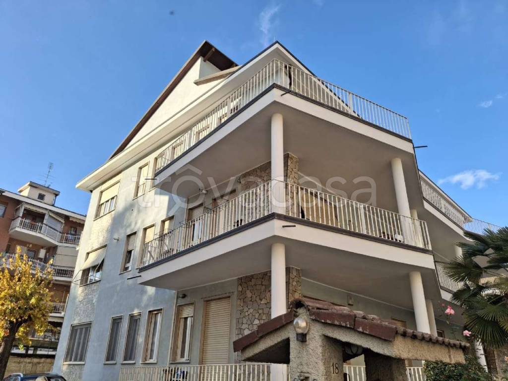 appartamento in affitto a Rivoli in zona Cascine Vica