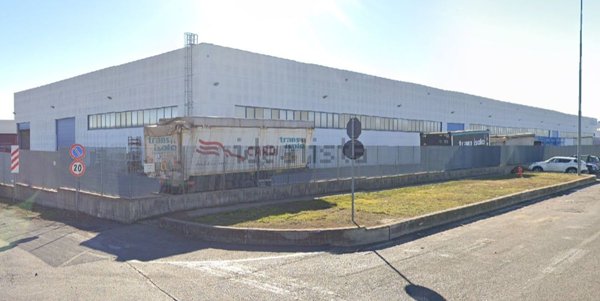 locale di sgombero in affitto a Rivoli