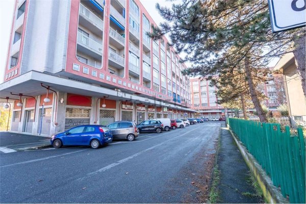 locale commerciale in affitto a Rivoli