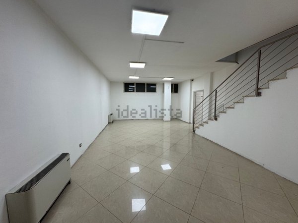 locale commerciale in affitto a Rivoli