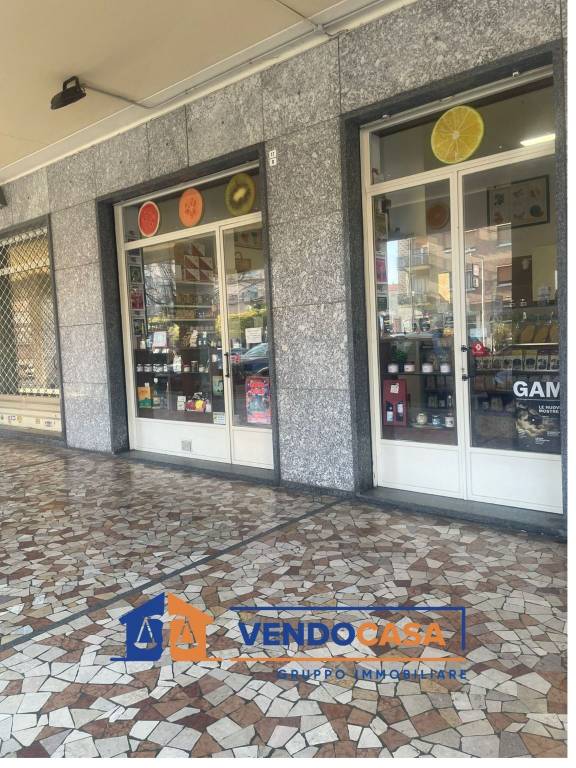 negozio in affitto a Rivoli