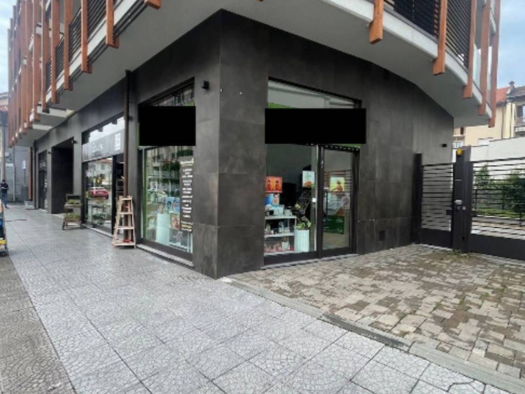 negozio in affitto a Rivoli