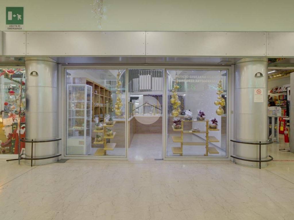 negozio in affitto a Rivoli