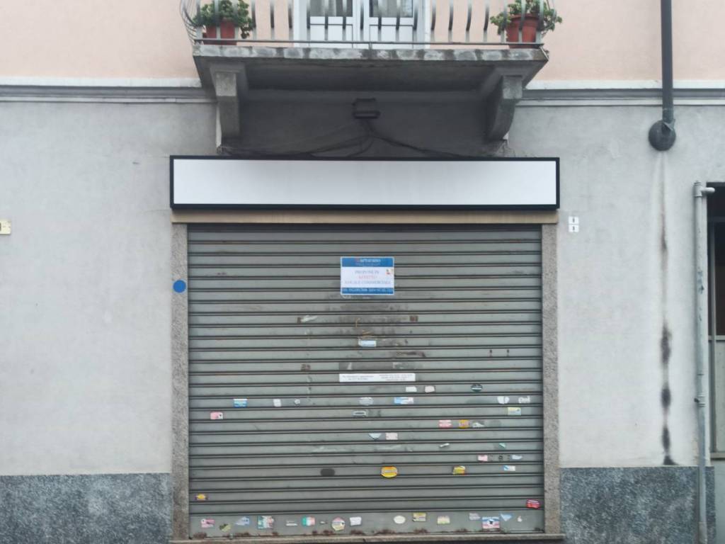 negozio in affitto a Rivoli