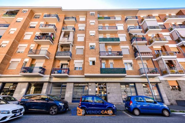 negozio in affitto a Rivoli