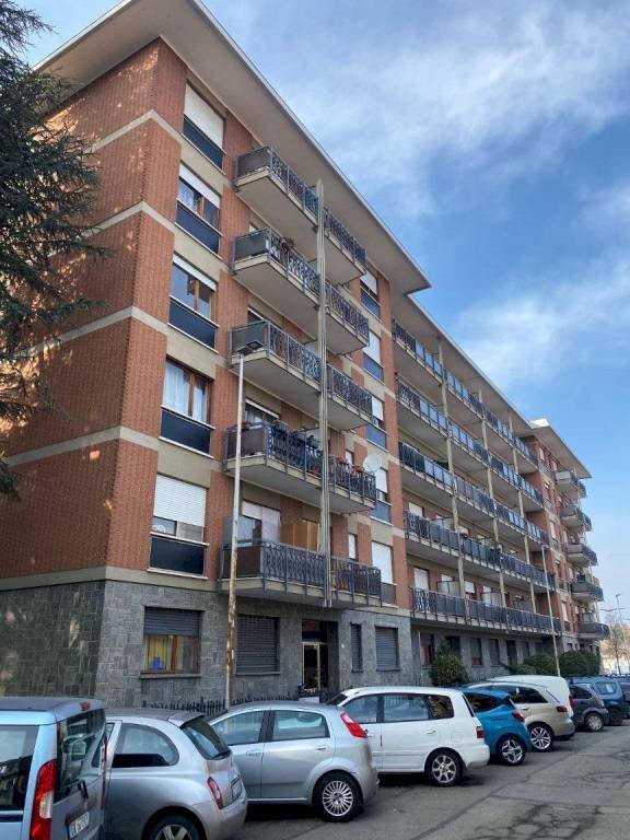 appartamento in affitto a Rivoli in zona Cascine Vica